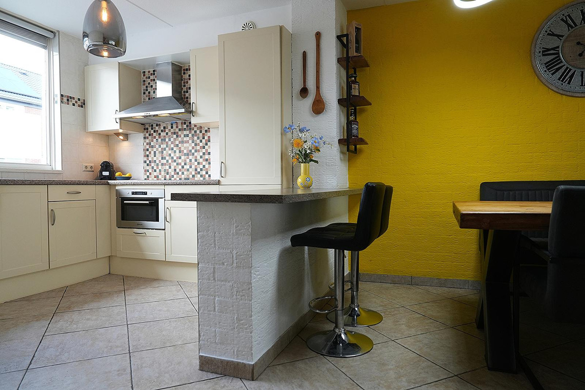 Tussenwoning te koop: Gentiaanlaan 16, Tilburg