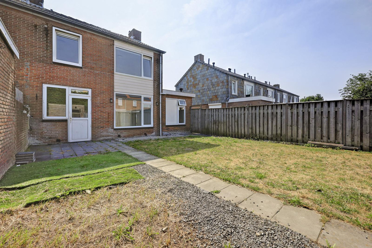Hoekwoning te koop: Nieuwstraat 38, Hedel