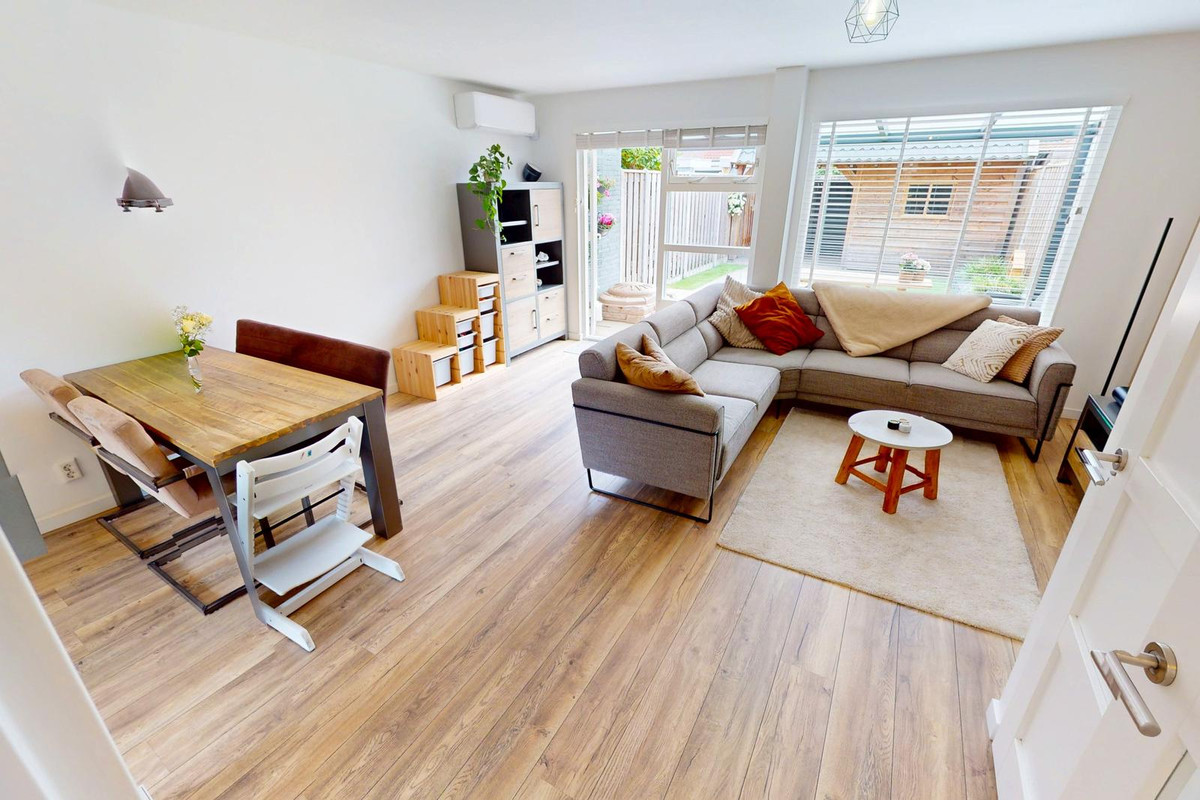 Tussenwoning te koop: Helena Kuipers-Rietbergstraat 8, Alkmaar