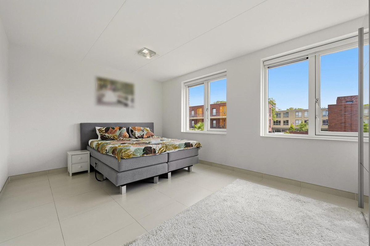 Tussenwoning te koop: Wapserveenstraat 426, 'S-Gravenhage