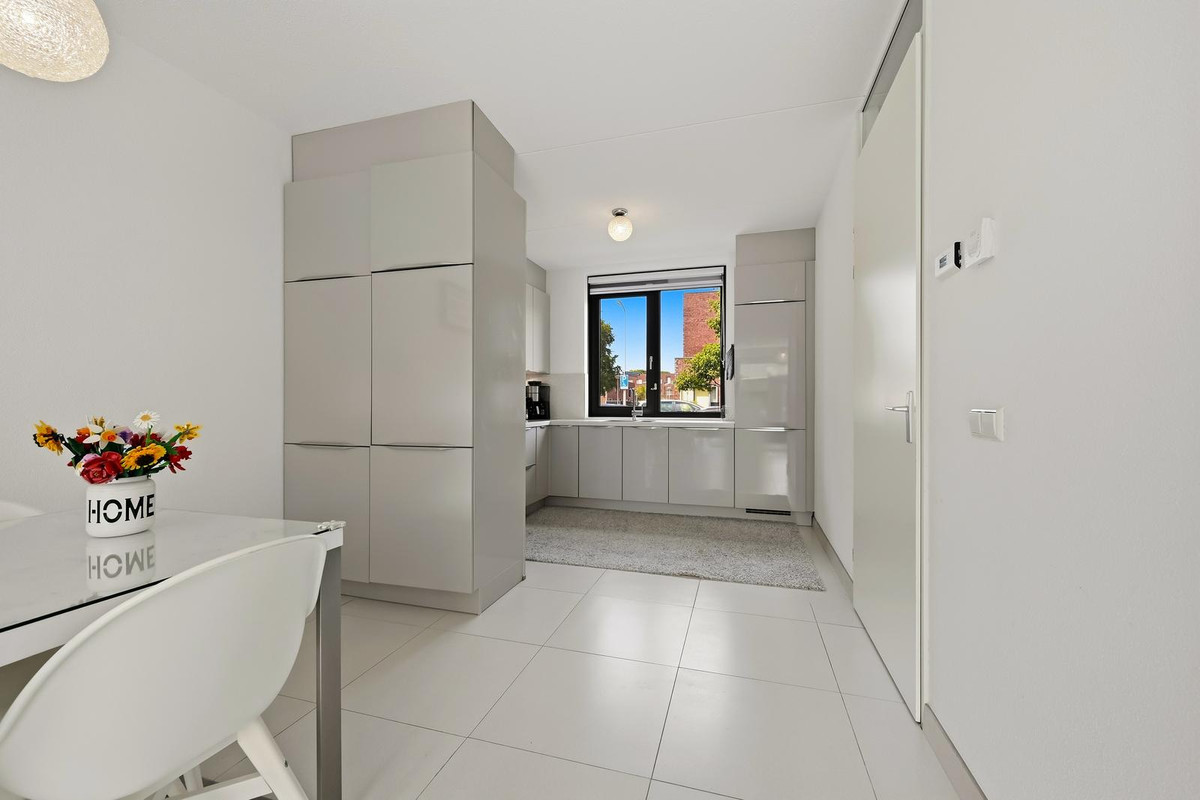 Tussenwoning te koop: Wapserveenstraat 426, 'S-Gravenhage