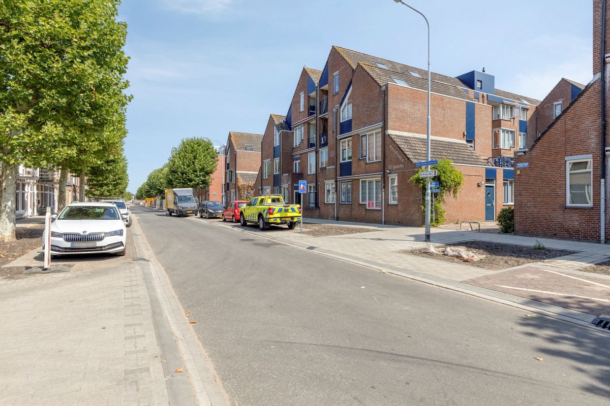 Appartement te koop: Van Dishoeckstraat 110, Vlissingen