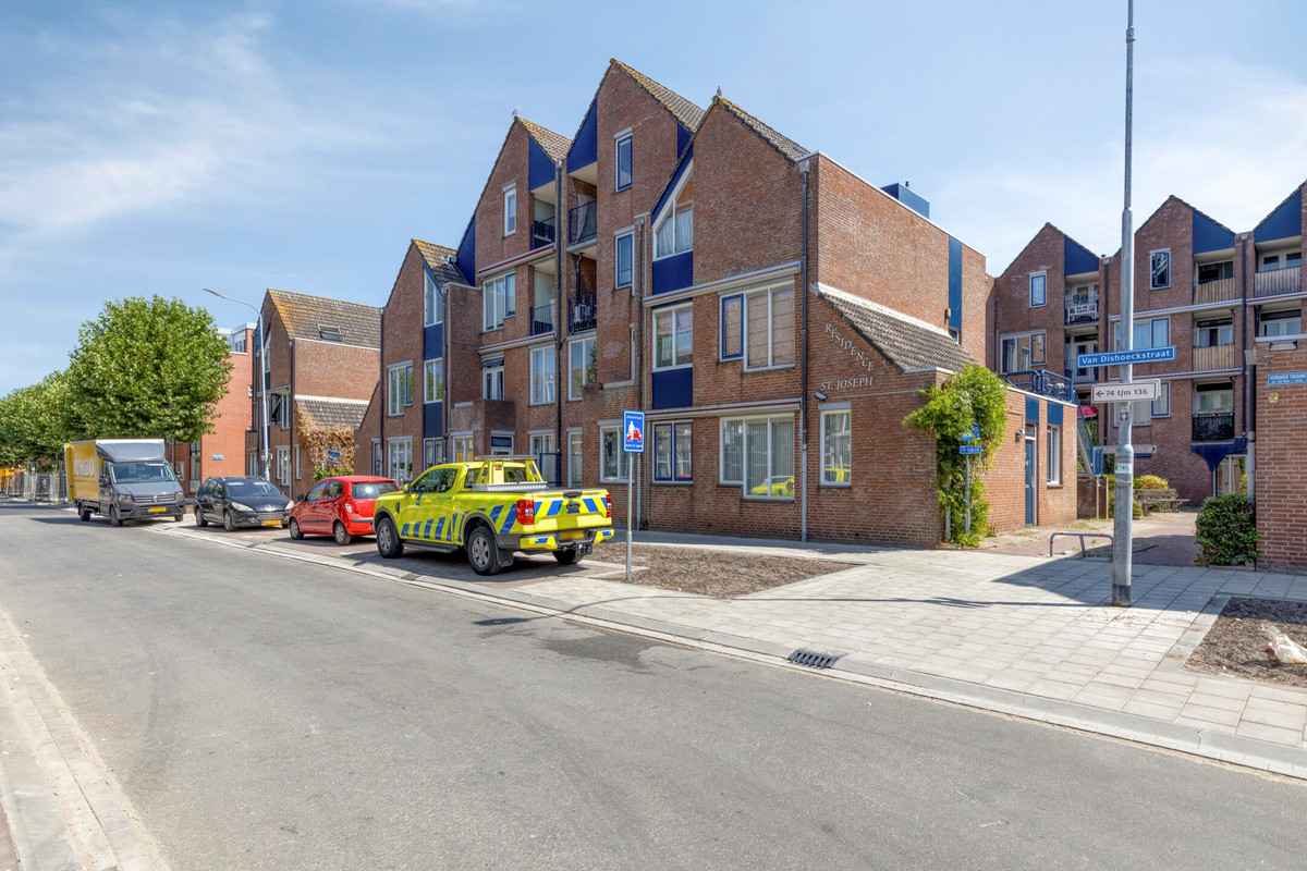Appartement te koop: Van Dishoeckstraat 110, Vlissingen