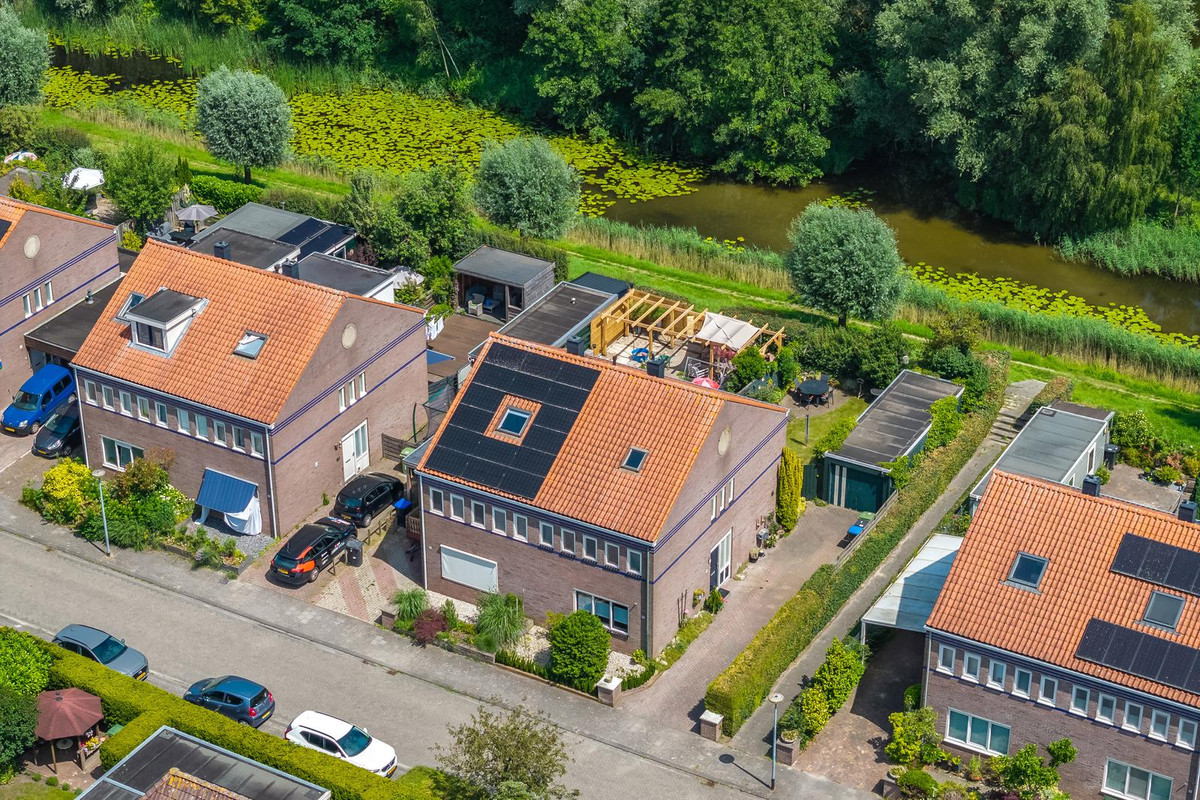 Twee-onder-één-kap te koop: Anna Blamanstraat 73, Groningen