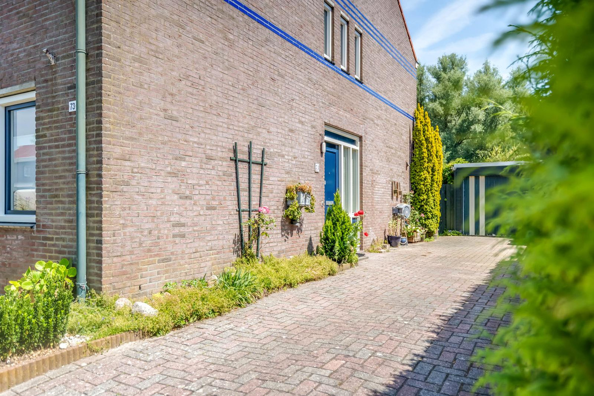Twee-onder-één-kap te koop: Anna Blamanstraat 73, Groningen