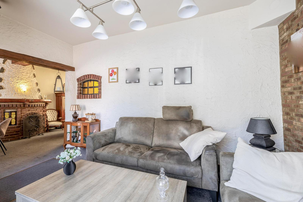 Tussenwoning te koop: Venloseweg 60, Tegelen