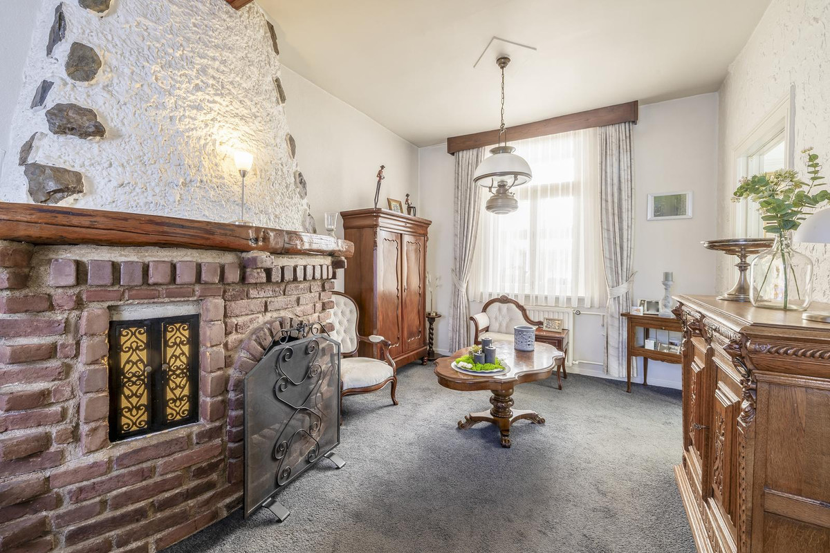 Tussenwoning te koop: Venloseweg 60, Tegelen