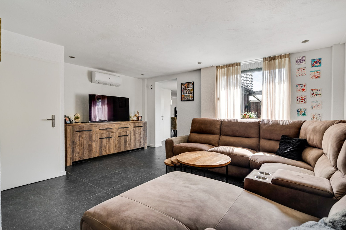 Hoekwoning te koop: Anemoonhof 40, Weert