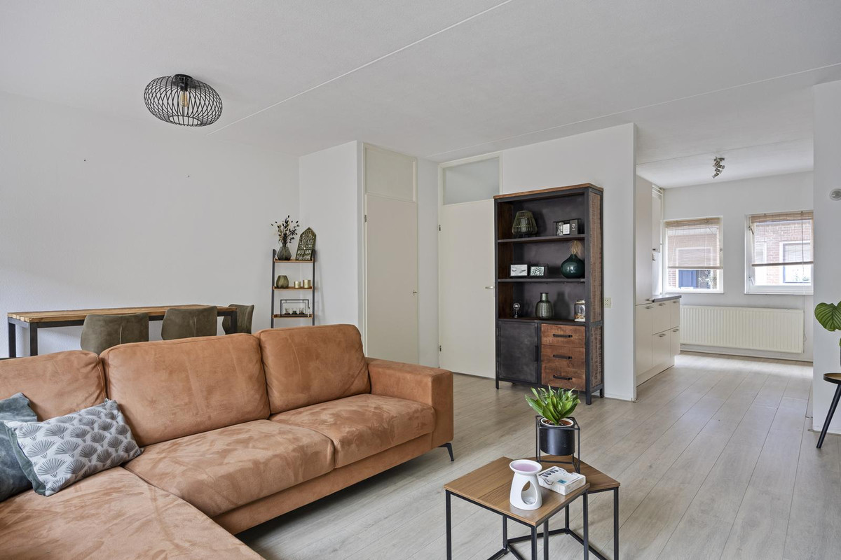 Tussenwoning te koop: Lindebaan 59, Bergen Op Zoom