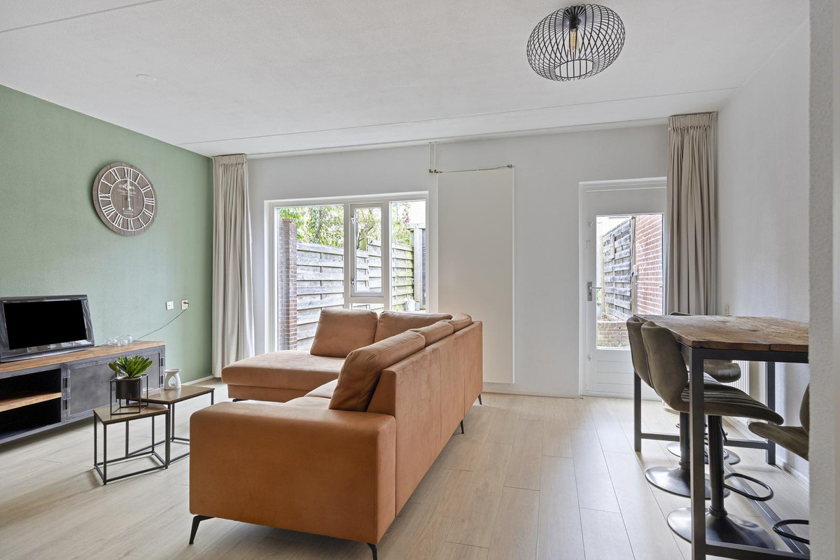 Tussenwoning te koop: Lindebaan 59, Bergen Op Zoom