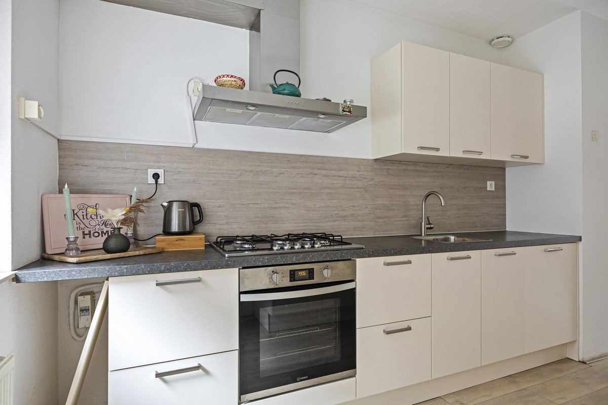 Tussenwoning te koop: Lindebaan 59, Bergen Op Zoom