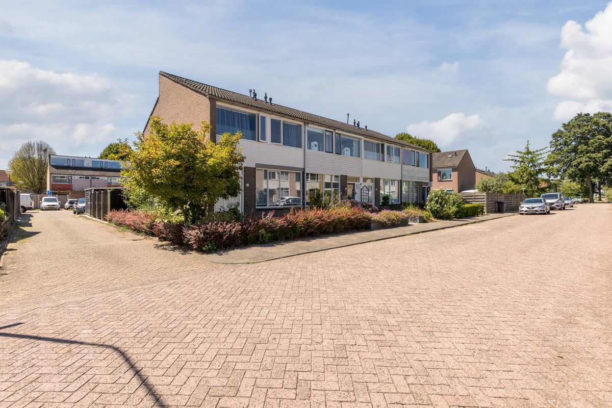 Tussenwoning te koop: Kennedylaan 26, Andel