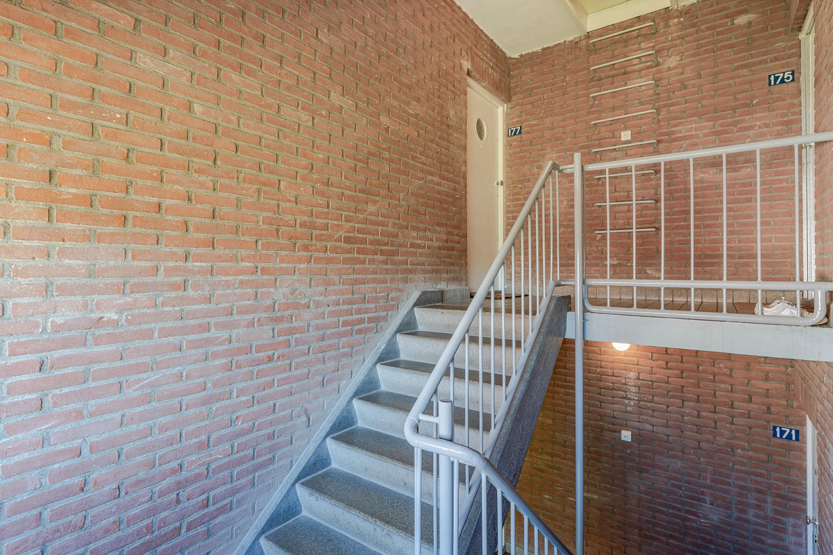 Appartement te koop: Karel Doormanlaan 177, Zoetermeer