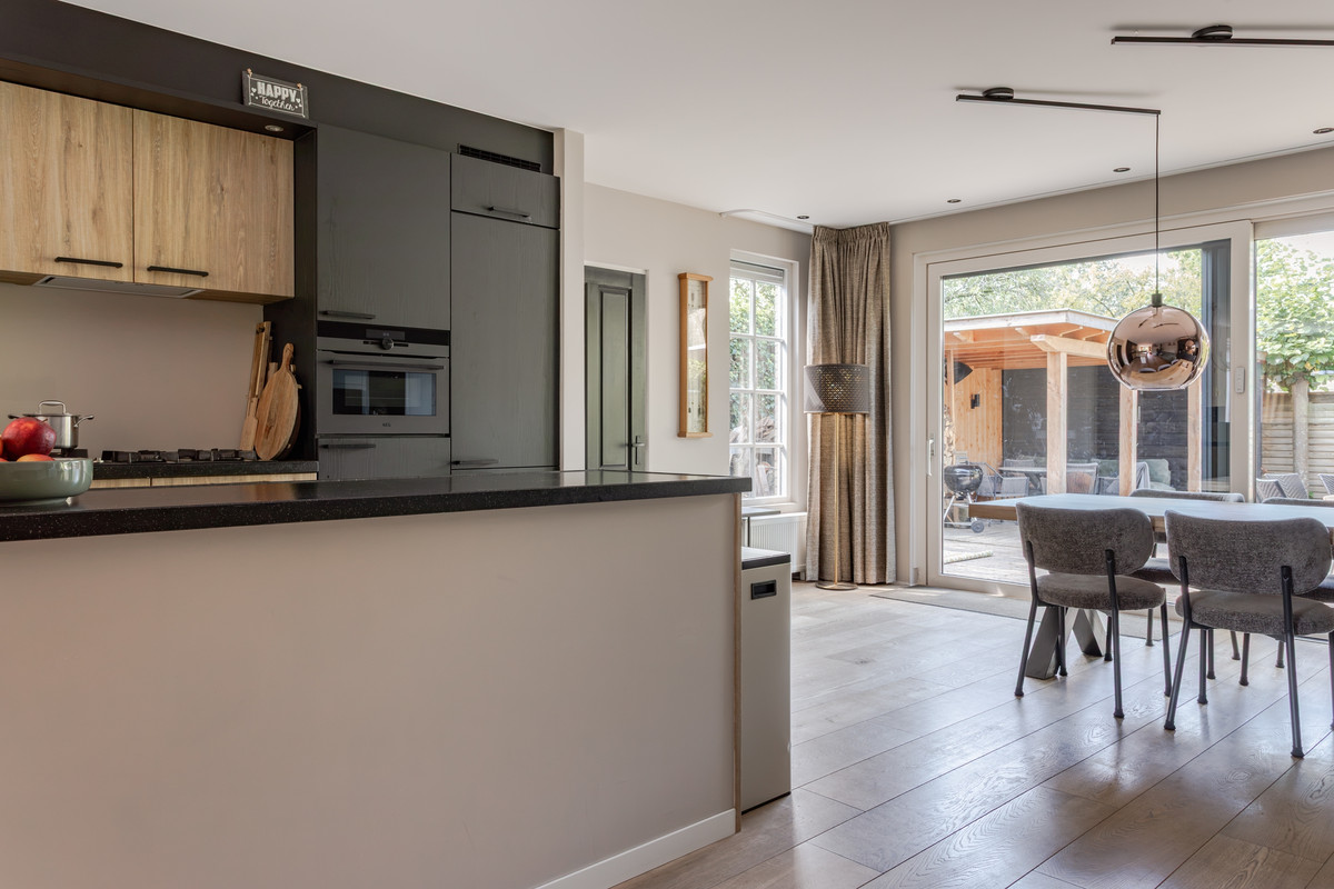 Hoekwoning te koop: Tinnegieter 87, Hoorn