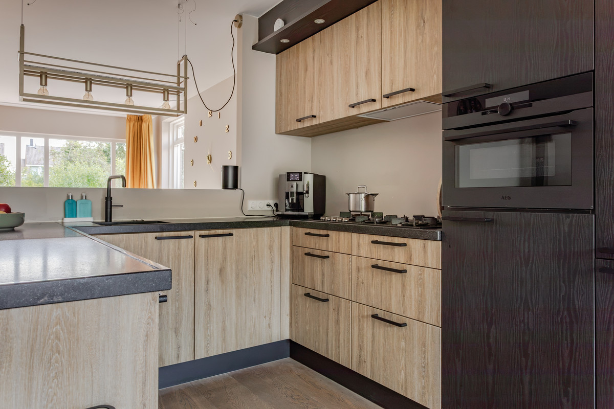 Hoekwoning te koop: Tinnegieter 87, Hoorn