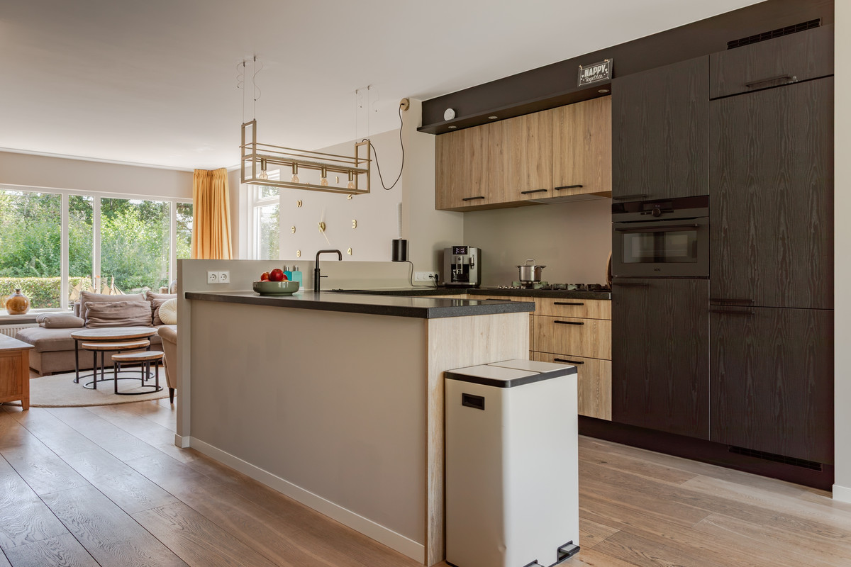 Hoekwoning te koop: Tinnegieter 87, Hoorn