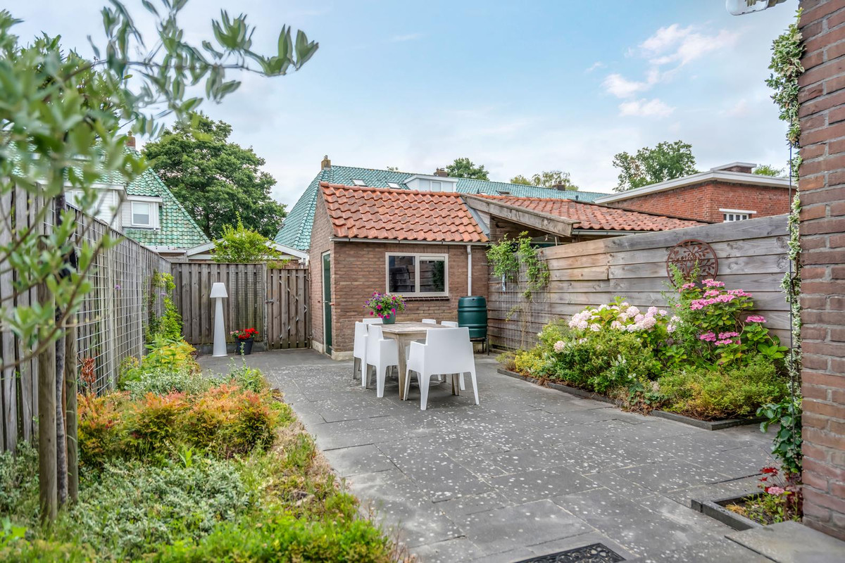 Tussenwoning te koop: Lohmanstraat 4, Sneek