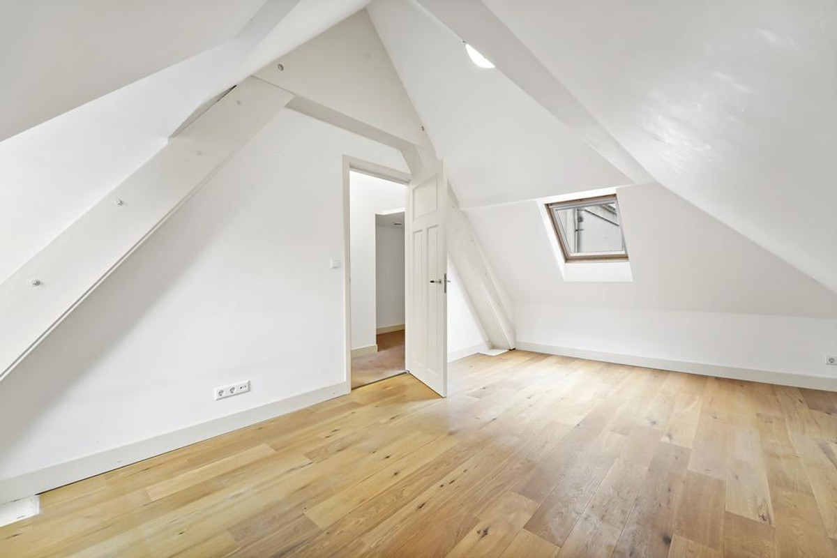 Appartement te huur: Noordeinde 89A, 'S-Gravenhage