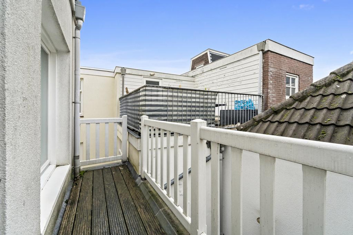Appartement te huur: Noordeinde 89A, 'S-Gravenhage