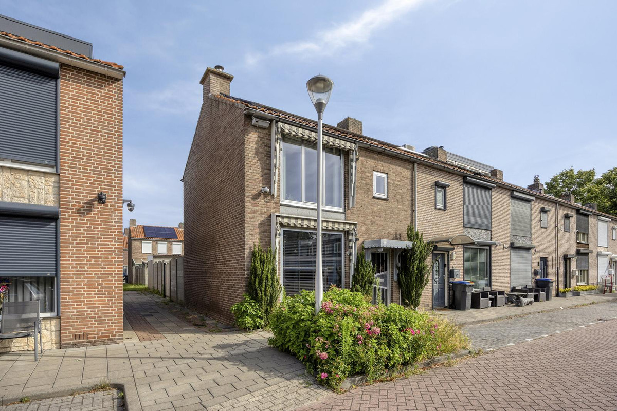 Hoekwoning te koop: Zalmstraat 11, Tilburg