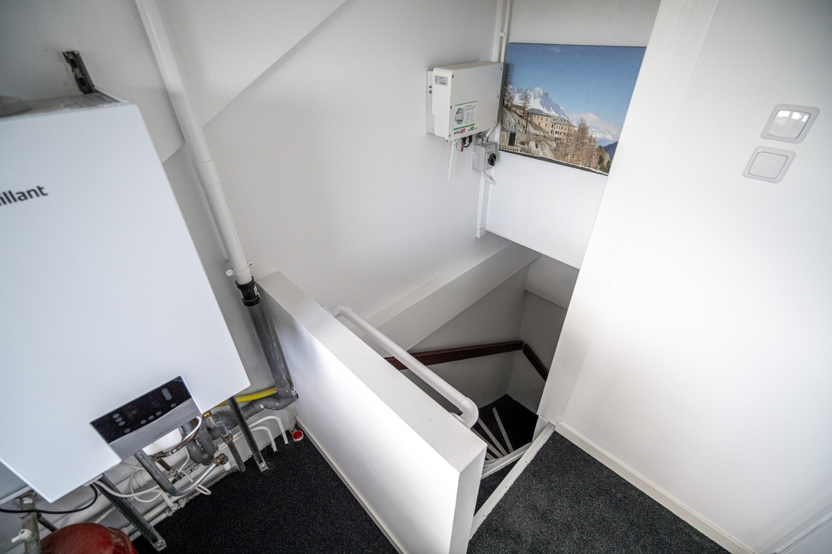 Tussenwoning te koop: Kromstevenwerf 7, Leiden