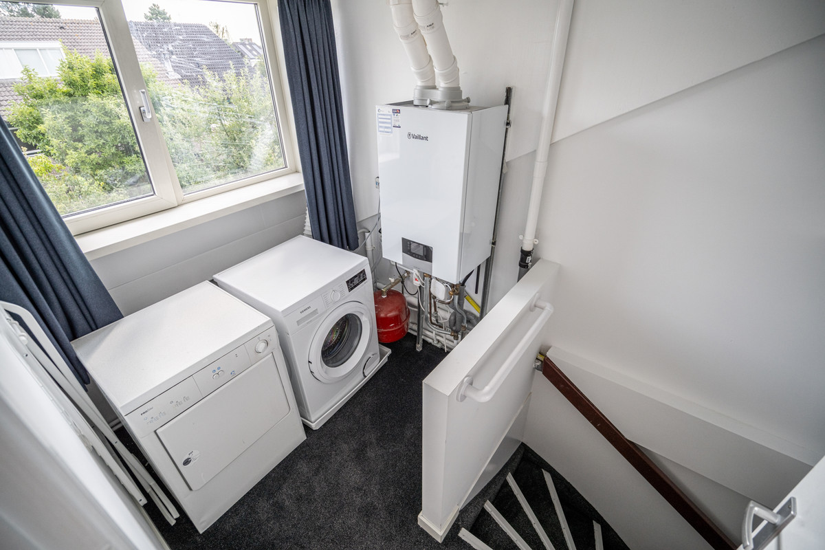 Tussenwoning te koop: Kromstevenwerf 7, Leiden