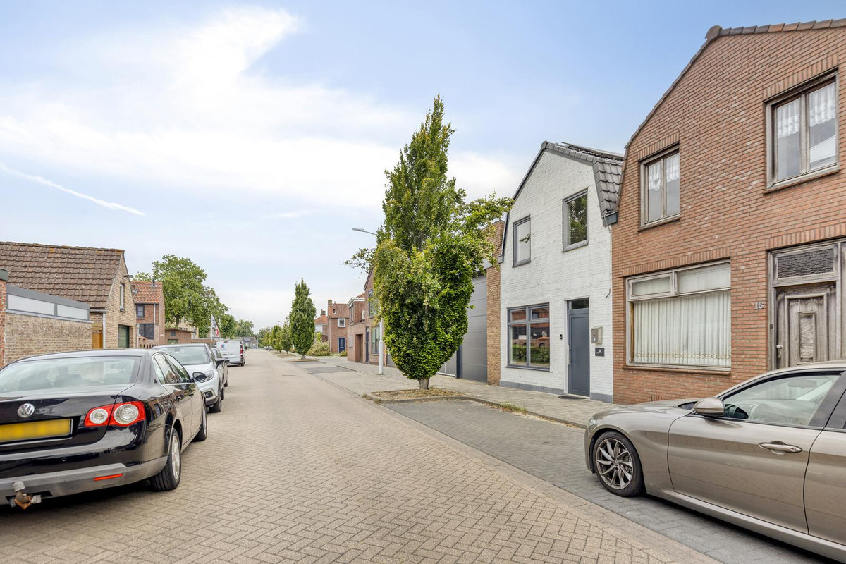 Hoekwoning te koop: Paul Krügersdreef 18, Sas Van Gent