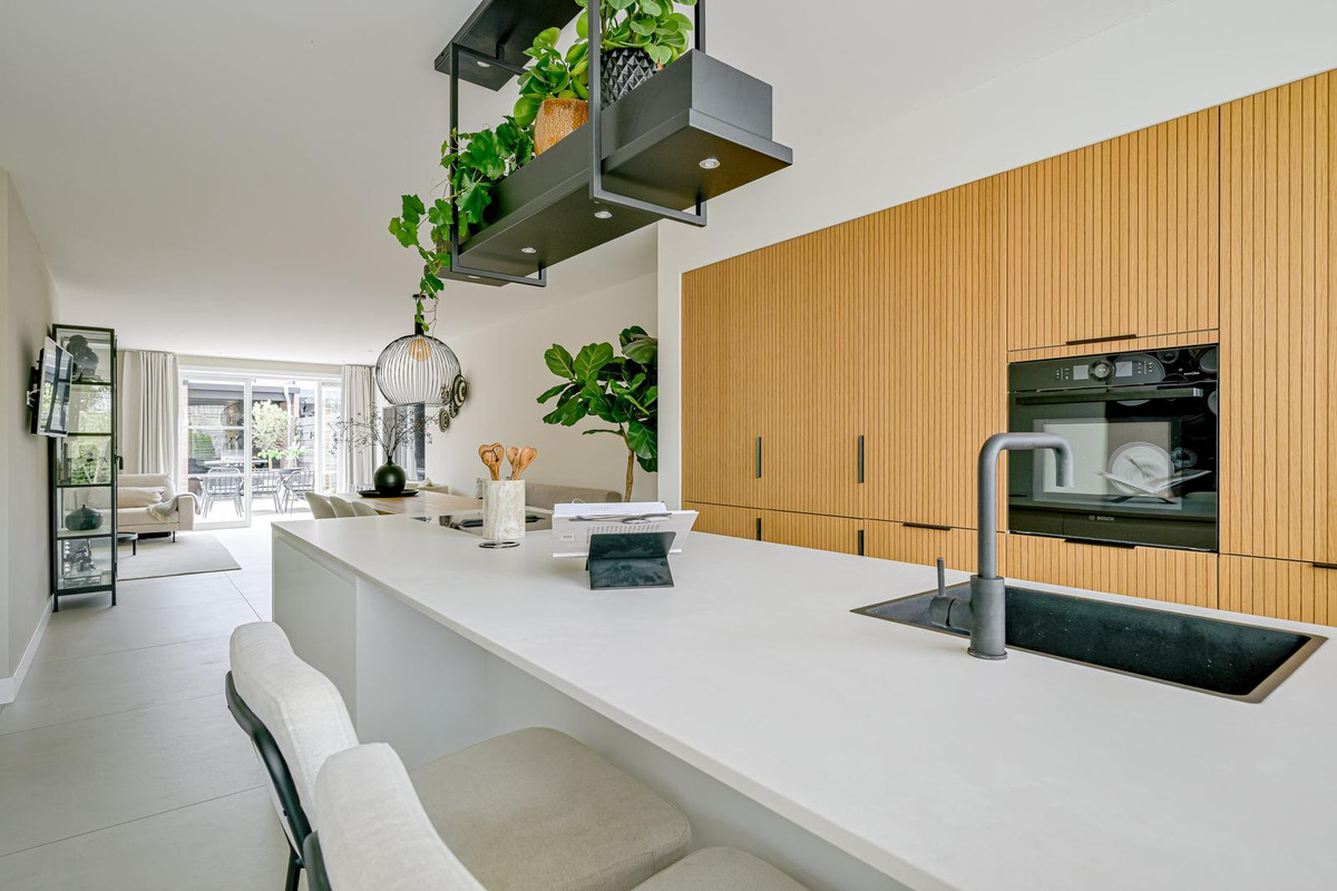 Tussenwoning te koop: Pieter de Hooghstraat 103, Heerhugowaard