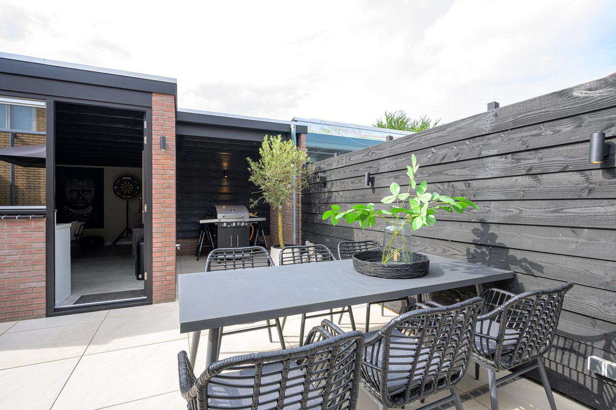 Tussenwoning te koop: Pieter de Hooghstraat 103, Heerhugowaard