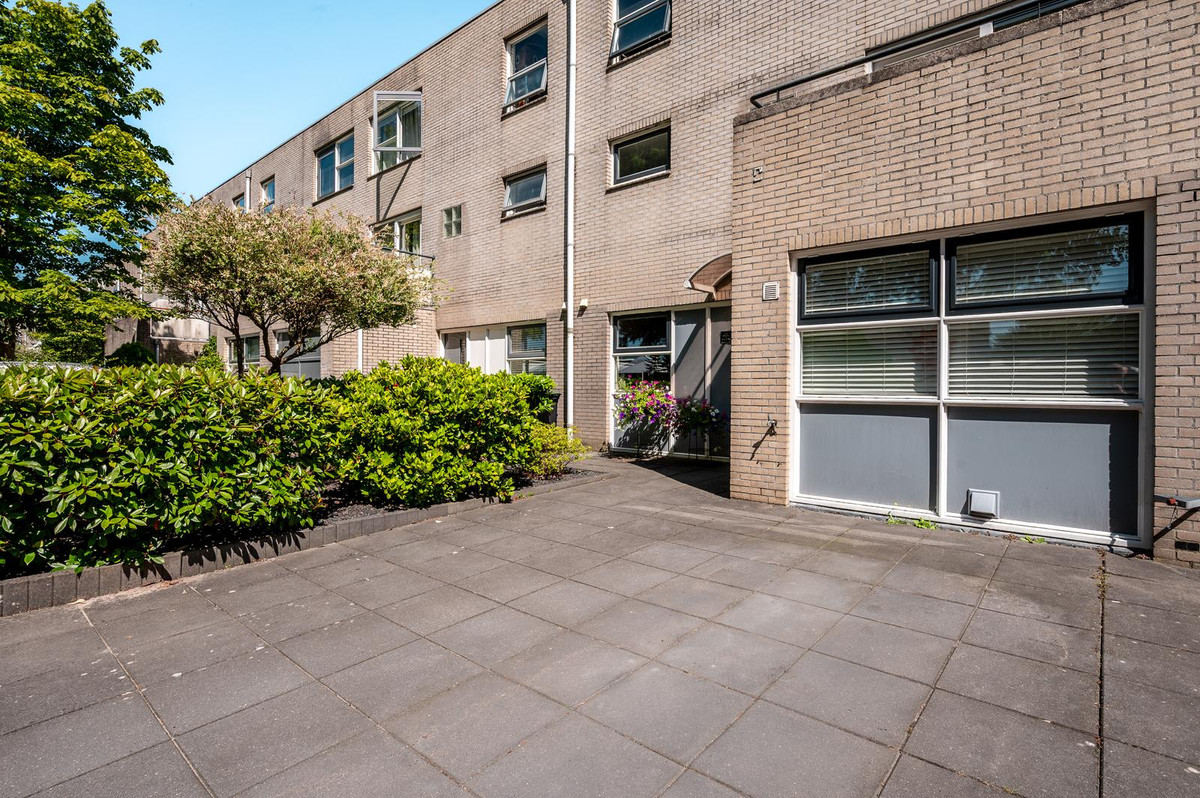 Tussenwoning te koop: Euphoniumweg 8, Almere