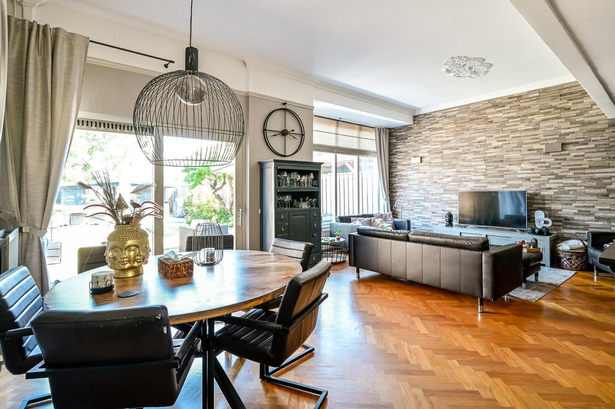 Tussenwoning te koop: Euphoniumweg 8, Almere