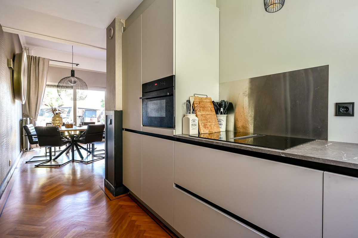 Tussenwoning te koop: Euphoniumweg 8, Almere