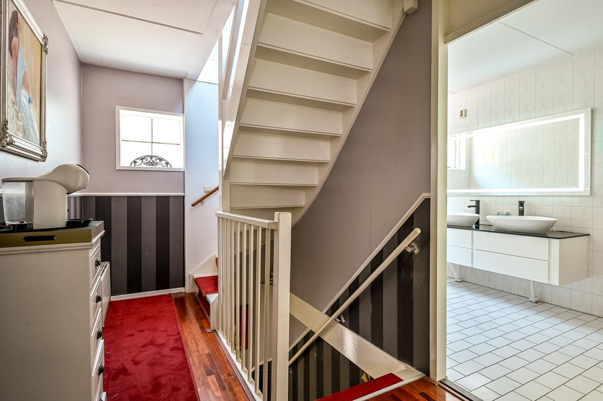 Tussenwoning te koop: Euphoniumweg 8, Almere