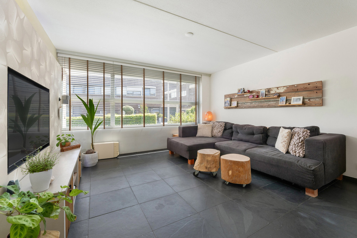 Tussenwoning te koop: Prins Constantijnhof 2, Hoensbroek