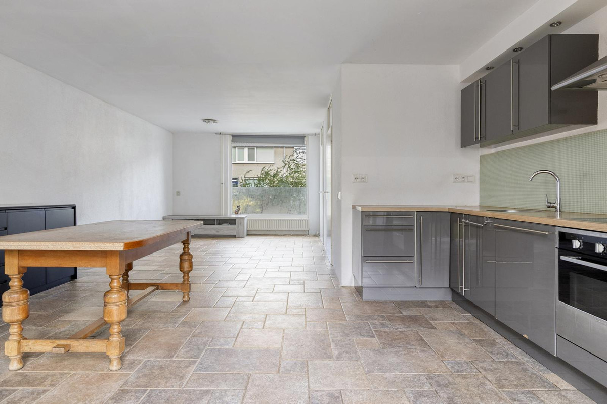 Tussenwoning te koop: Holtenstraat 10, Tilburg