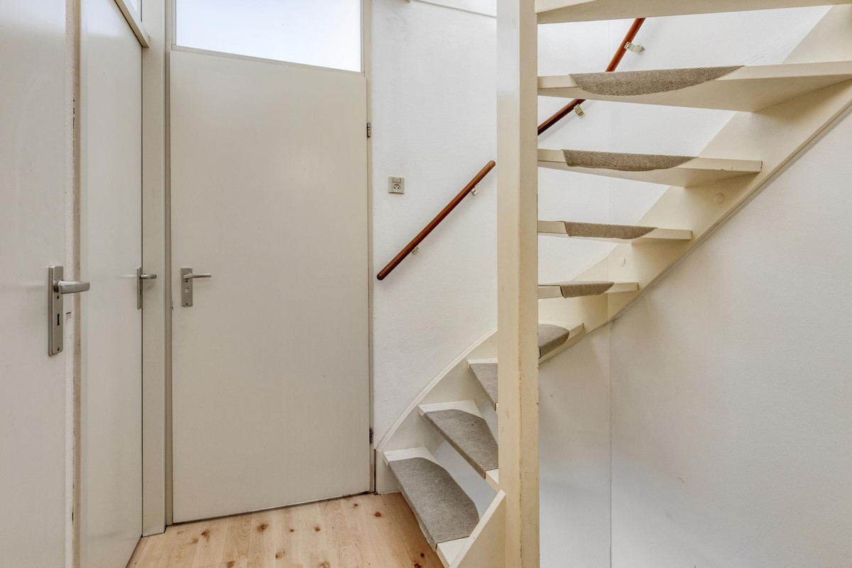 Tussenwoning te koop: Holtenstraat 10, Tilburg