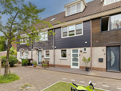 Betsy Perkstraat 11