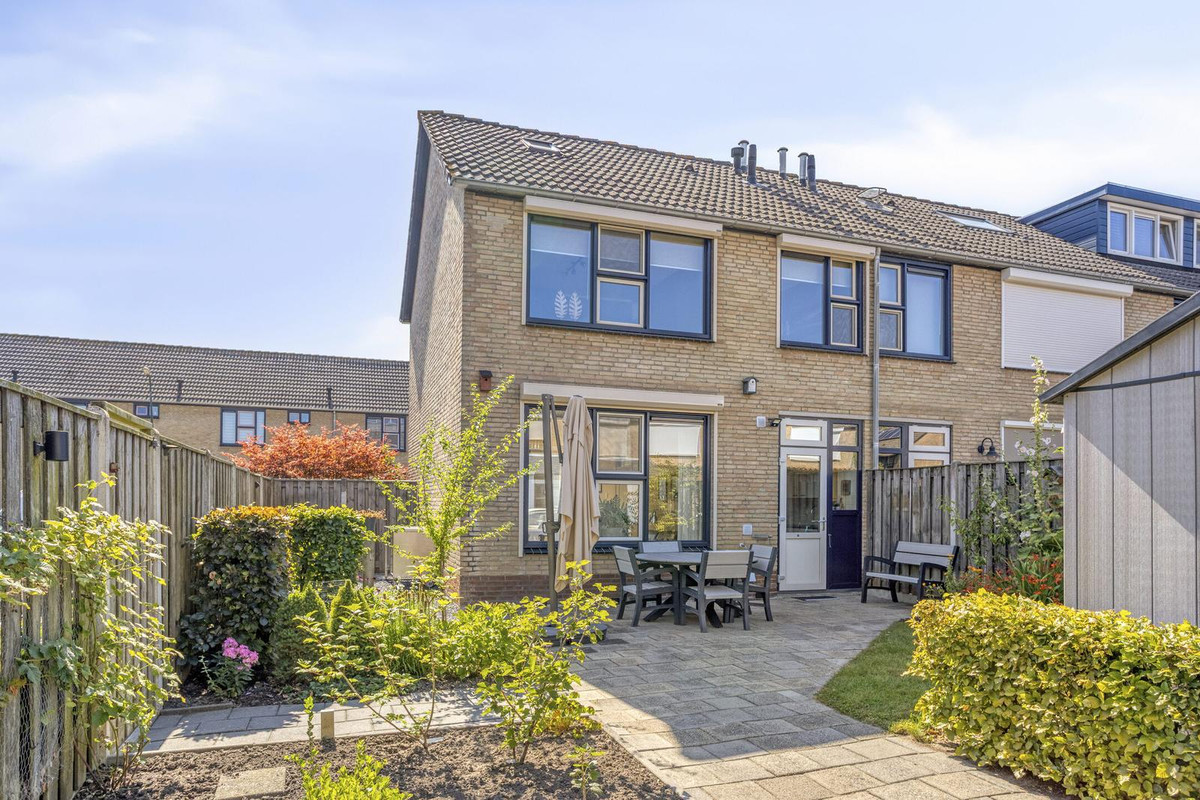 Hoekwoning te koop: Hoogaarsstraat 48, Tholen