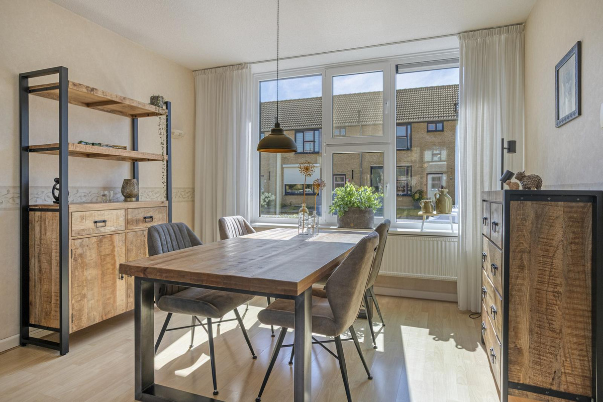 Hoekwoning te koop: Hoogaarsstraat 48, Tholen