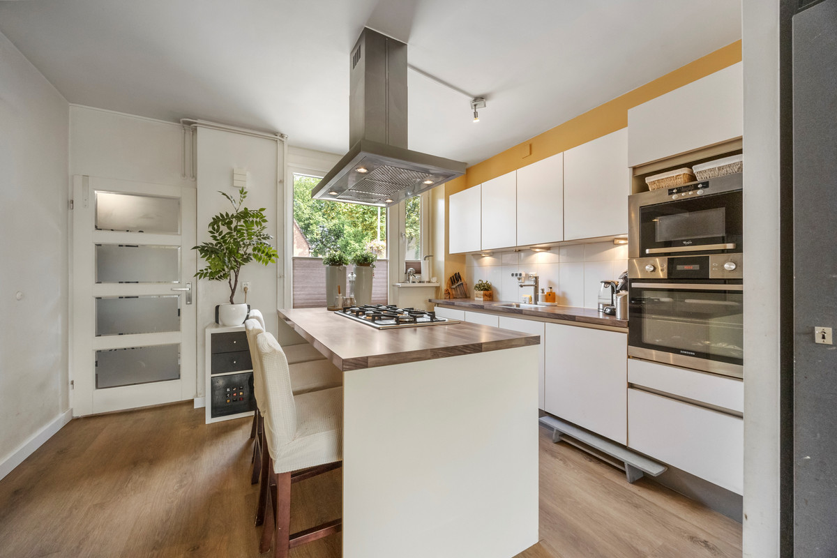 Hoekwoning te koop: Aalburgstraat 116, Arnhem
