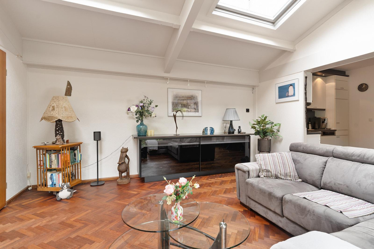Tussenwoning te koop: P. Verhagenstraat 30, Almere
