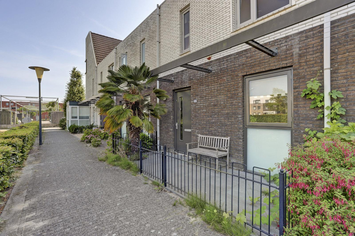Tussenwoning te koop: Streefkerkstraat 106, Zoetermeer