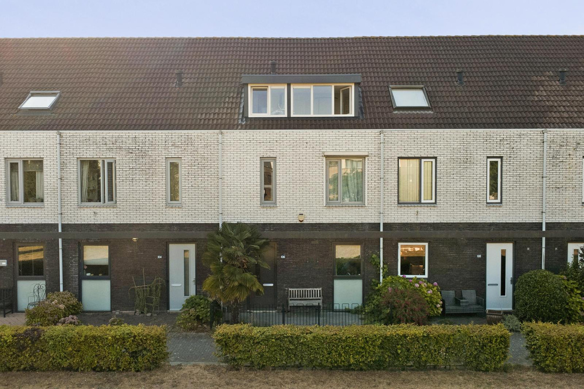 Tussenwoning te koop: Streefkerkstraat 106, Zoetermeer