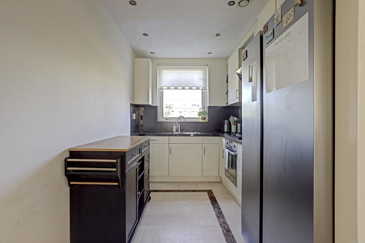 Tussenwoning te koop: Streefkerkstraat 106, Zoetermeer
