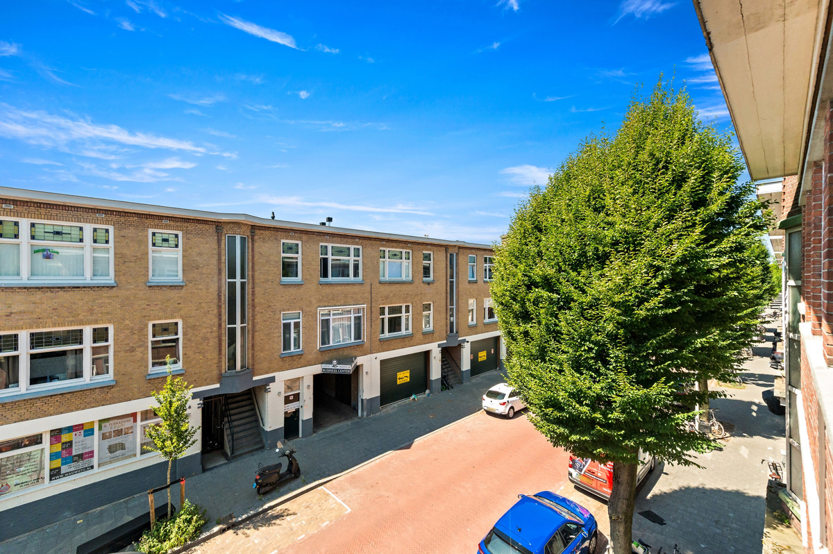 Appartement te koop: Pasteurstraat 230, 'S-Gravenhage