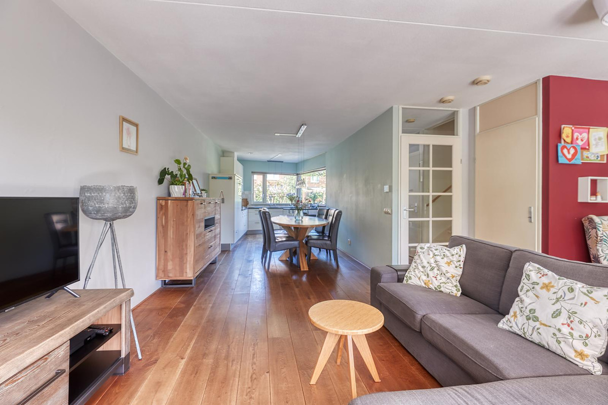 Tussenwoning te huur: Broek 6, Voorburg