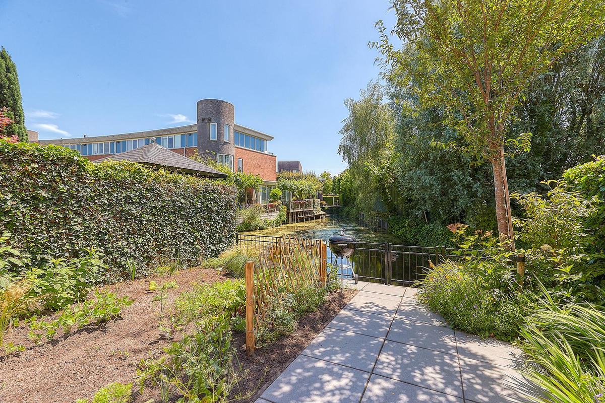 Tussenwoning te huur: Broek 6, Voorburg