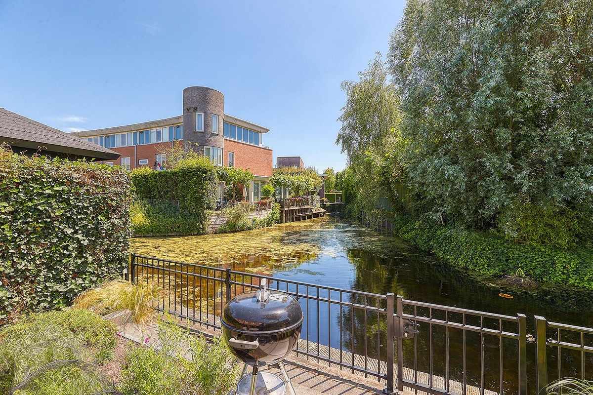 Tussenwoning te huur: Broek 6, Voorburg