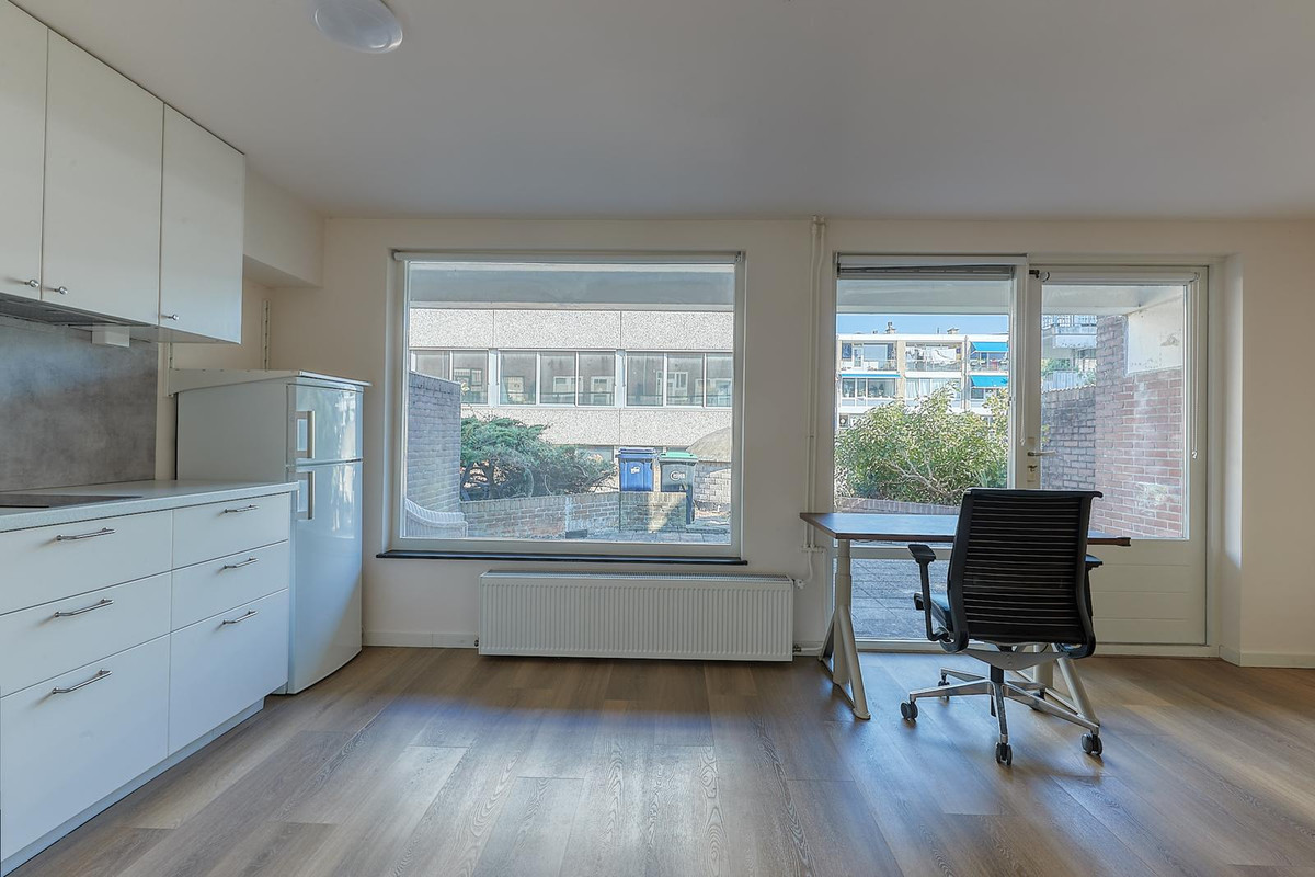 Tussenwoning te huur: Ary Schefferstraat 26, 'S-Gravenhage