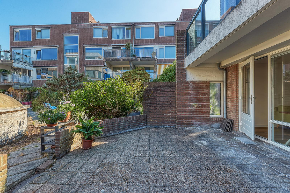 Tussenwoning te huur: Ary Schefferstraat 26, 'S-Gravenhage